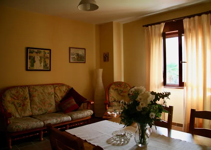 Apartamentos Rurales La Bardenilla