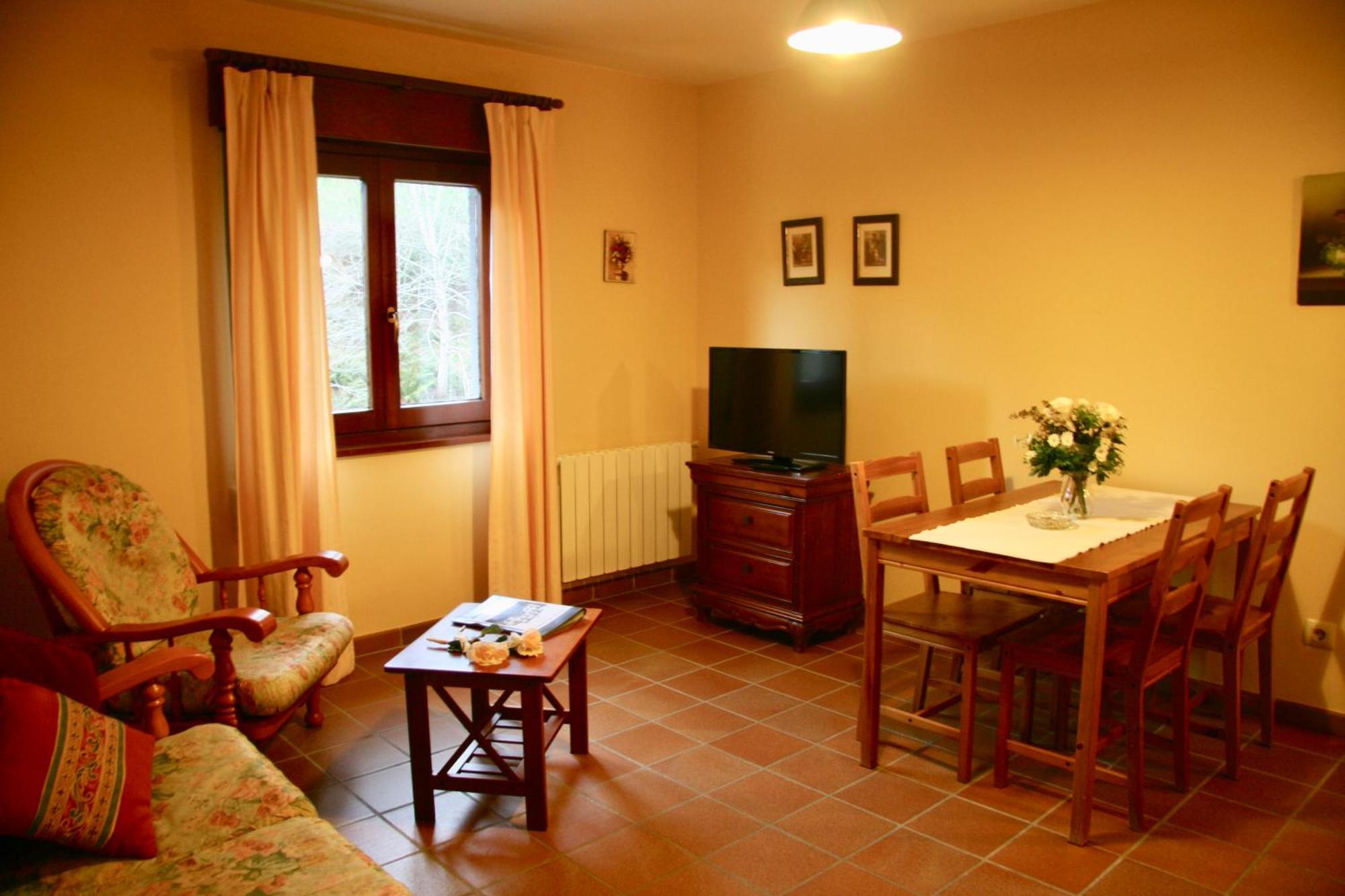 Apartment Rurales La Bardenilla Panes